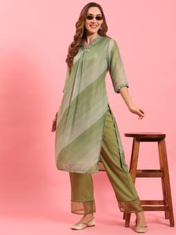 Green Embroidered Kurta With Comfort Pant