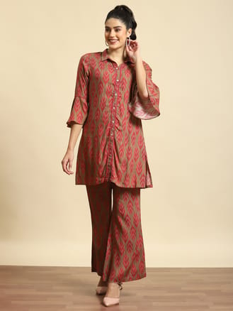 Buy Shree Women Poly Viscose Maroon Floral Printed Kurta With Trouser (Set  Of 2) online