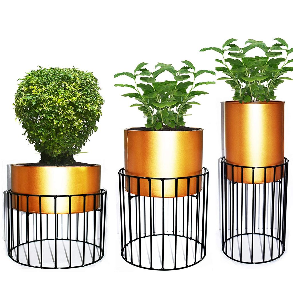 Set of 3 - Metal wire based Planter stand with Metal Pots
