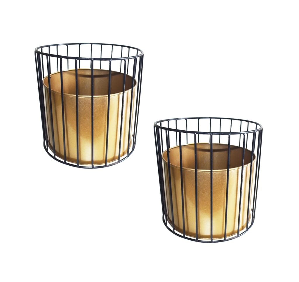 9.1 x 9.2 x 6.8 Inch Metal wire based Planter stand with pot - Set of 2