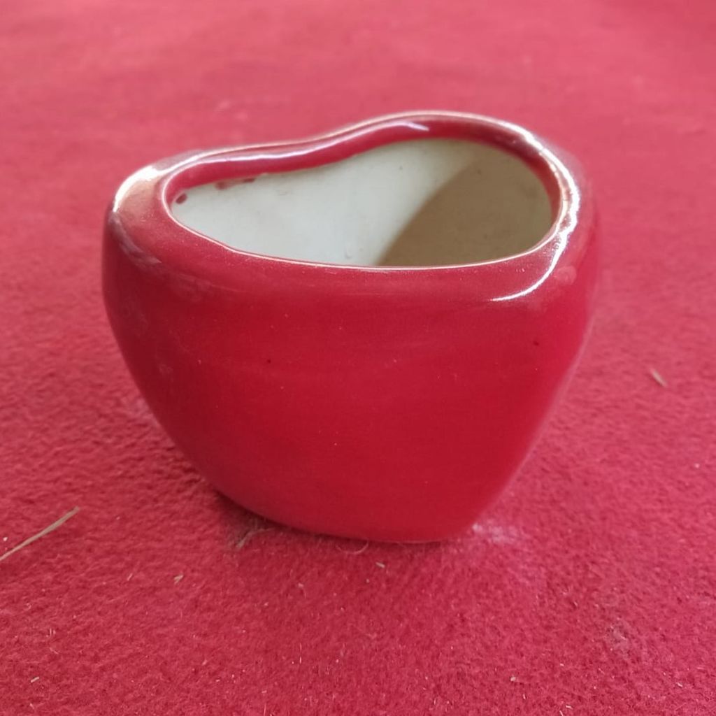 3X5 Inch Red Ceramic Heart Shaped Pot