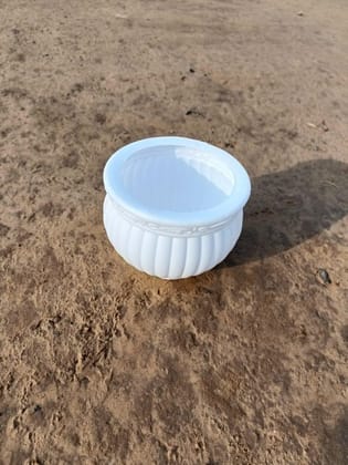 Buy 6 Inch White Classic Plastic Pot Online | Urvann.com