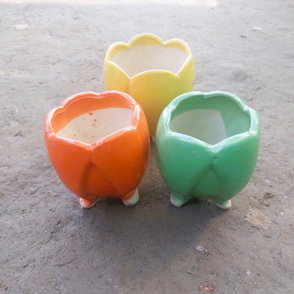 Set of 3 - 4 Inch Leg Designer Ceramic Pot (any colour)