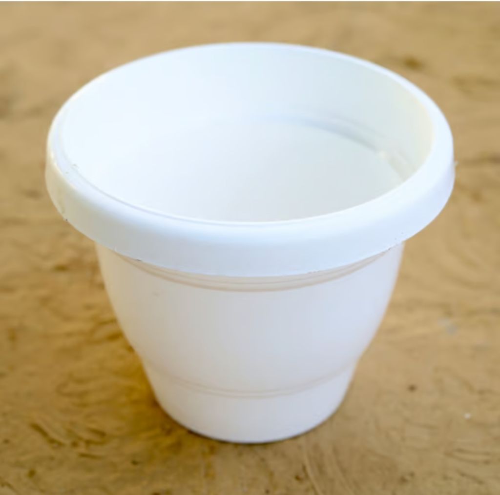 8 Inch Pot - White Classic Plastic Round Planter