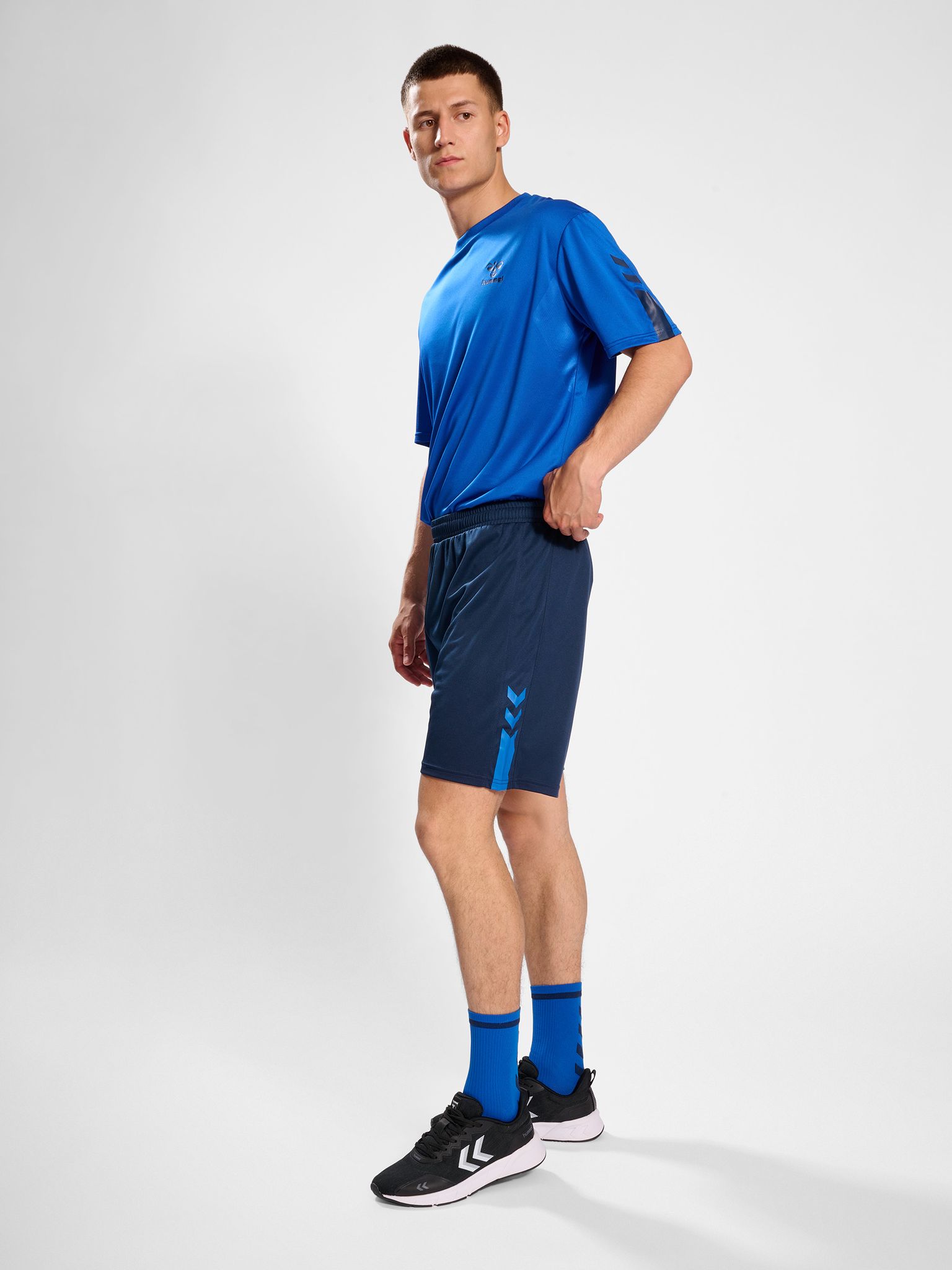 hmlACTIVE PL SHORTS