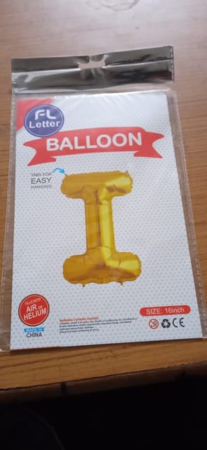 foil letter balloon (I) golden