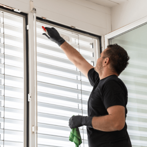 Blinds Cleaning (Per Square Feet)