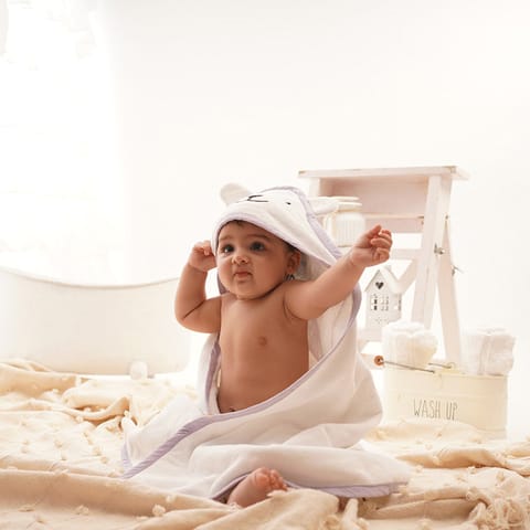 Greendigo Baby Organic Cotton Hooded Towel - Bear Hug