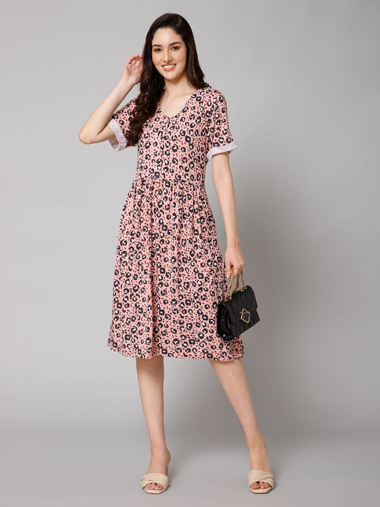 ZELENA Cotton Peach Spotted Zipless Feeding Dress with 2 Side Pockets