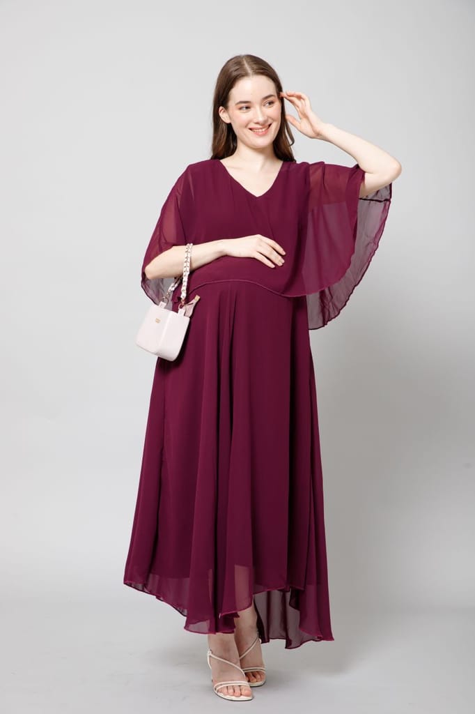 ZELENA Maternity Photoshoot Special Butterfly Sleeve Purple Gown with Pocket