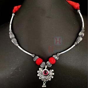 Oxidized Pipe Thushi With Chandrakor Pendant_Hayagi Pune