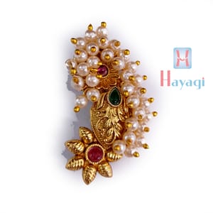 Traditional Saree Pin In Pearls Online