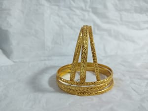 Bentex Bangles- Delicate Designer Golden Bangles Set