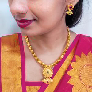 Traditional Geru Saaj Delicate Design