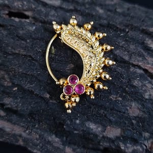 Golden Nath- Traditional Golden Nath (Non Piercing)