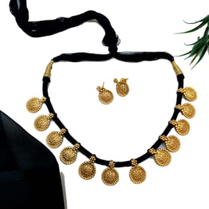 Black Silk Thread Short Necklace Set