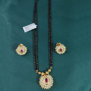 Short Mangalsutra- Round Pearl Pendant Mangalsutra