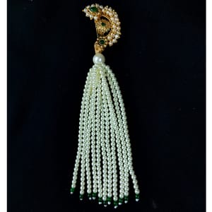 Traditional Feta Broach For Groom