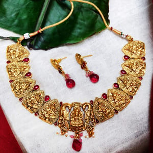 South Indian Style Red Kemp Laxmi Short Necklace Set _Hayagi (Pune)
