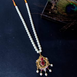 Single Line Pearl Necklace Pendant Set