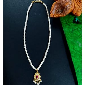 Traditional Pearl Pendant Set Gold Toned Online _Hayagi (Pune)